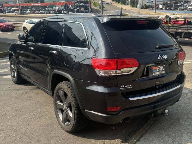 JEEP - GRAND CHEROKEE - 2014/2014 - Preta - R$ 123.900,00