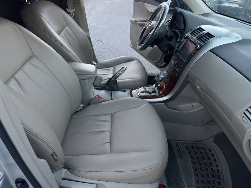 TOYOTA - COROLLA - 2009/2009 - Prata - R$ 57.900,00