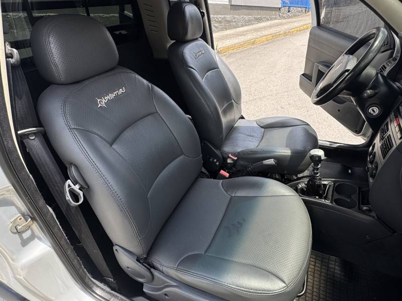 FIAT - STRADA - 2010/2010 - Prata - R$ 51.900,00