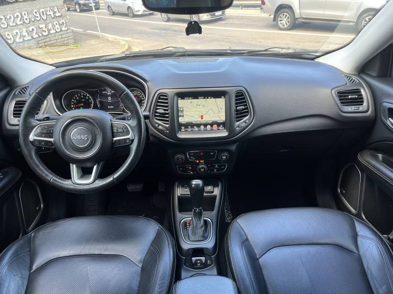 JEEP - COMPASS - 2016/2017 - Prata - R$ 94.900,00