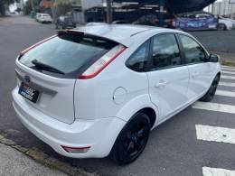 FORD - FOCUS - 2012/2012 - Branca - R$ 42.900,00