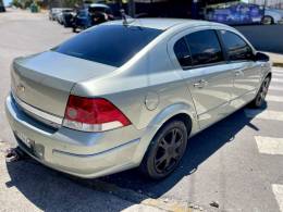 CHEVROLET - VECTRA - 2005/2006 - Verde - R$ 31.900,00