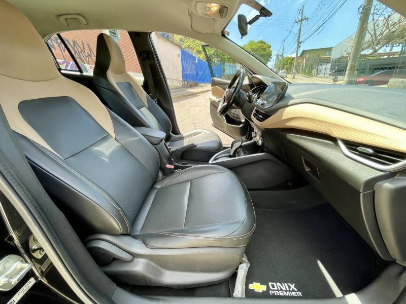 CHEVROLET - ONIX - 2020/2020 - Preta - R$ 75.900,00