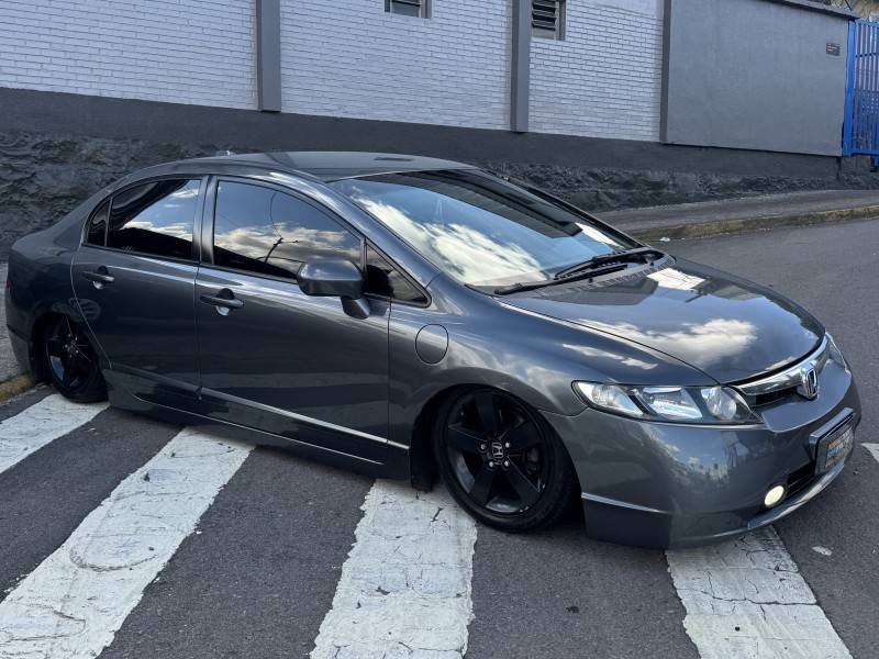 HONDA - CIVIC - 2008/2008 - Cinza - R$ 46.900,00