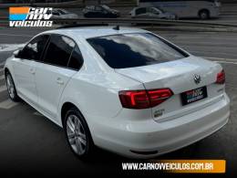 VOLKSWAGEN - JETTA - 2016/2016 - Branca - R$ 92.900,00